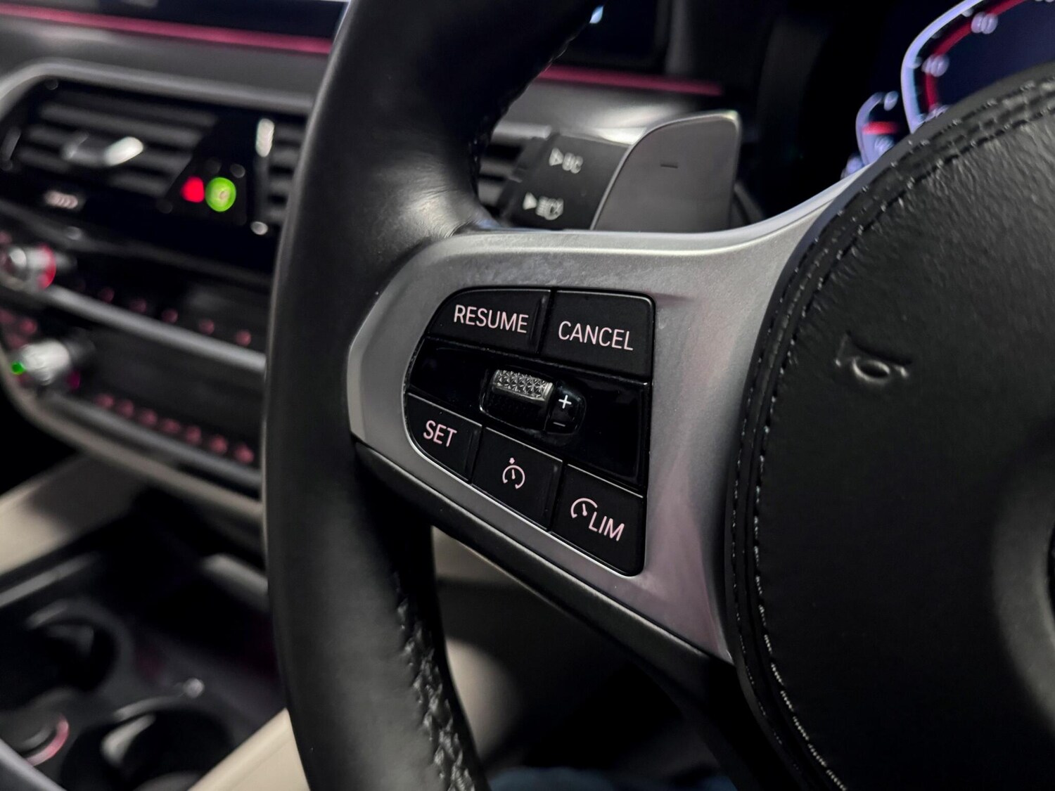 Used BMW 5 Series 2020 for sale - 77358648: Photo 38