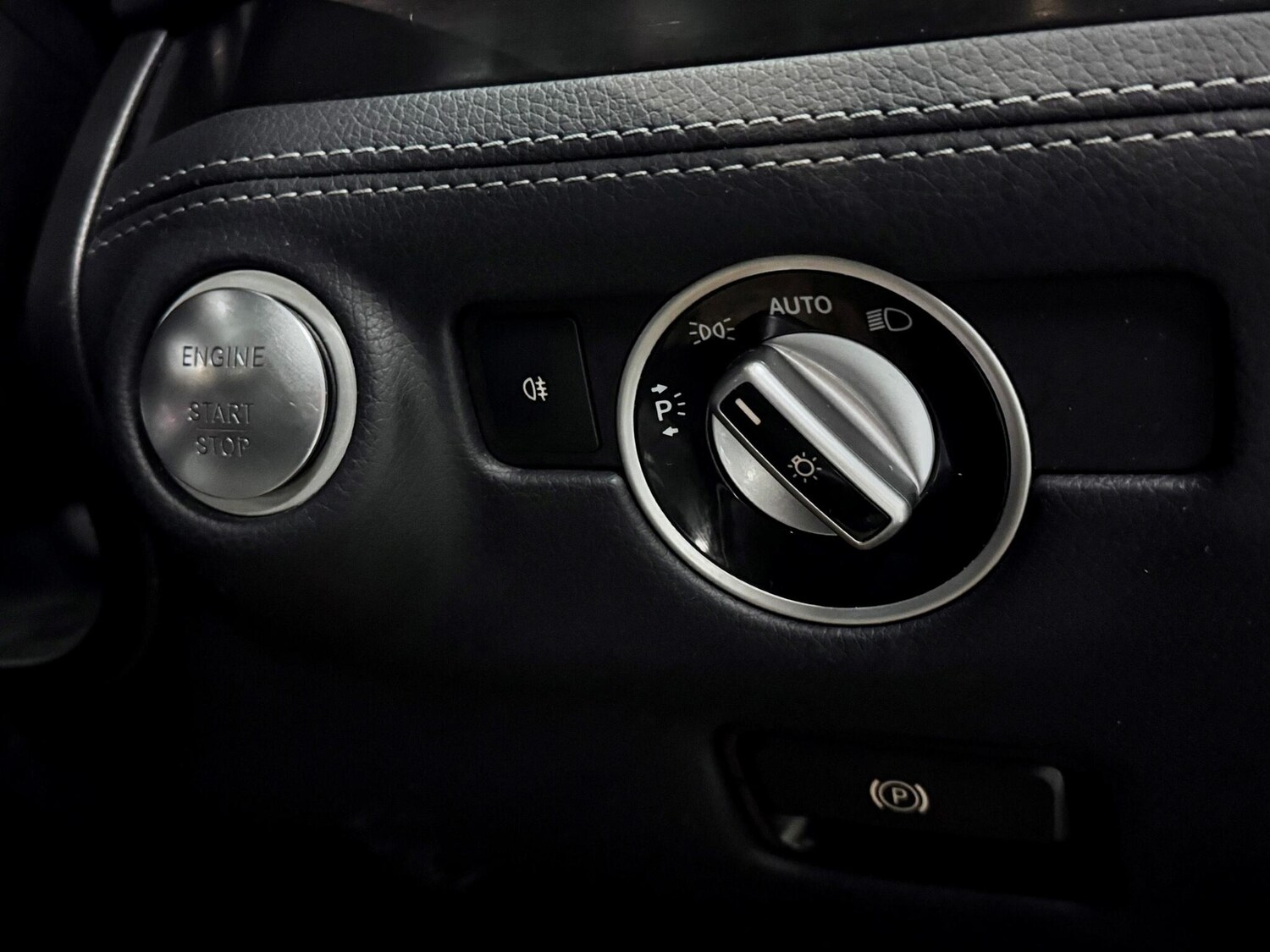 Used Mercedes-Benz SL 2019 for sale - 77575005: Photo 37