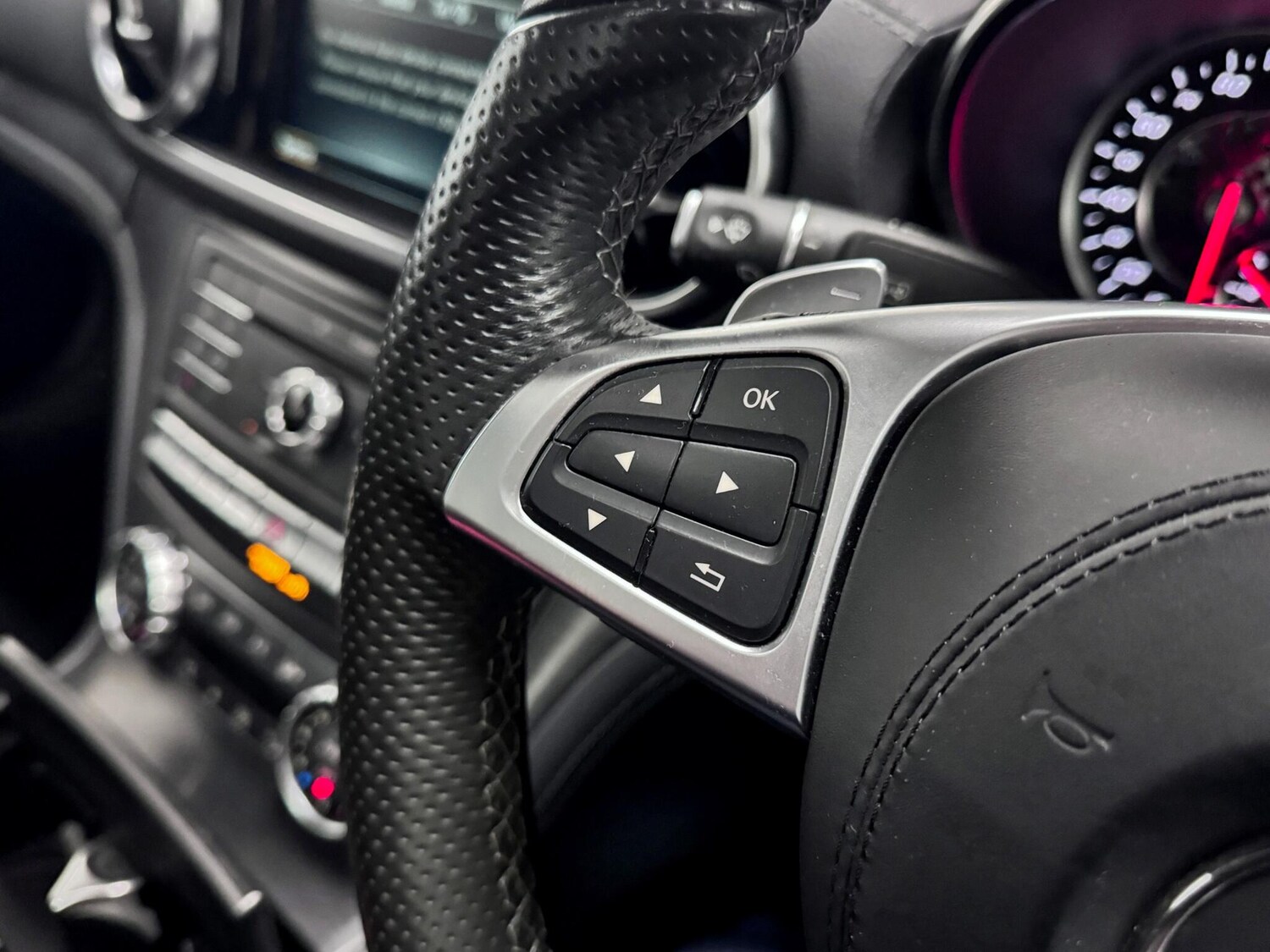 Used Mercedes-Benz SL 2019 for sale - 77575005: Photo 55