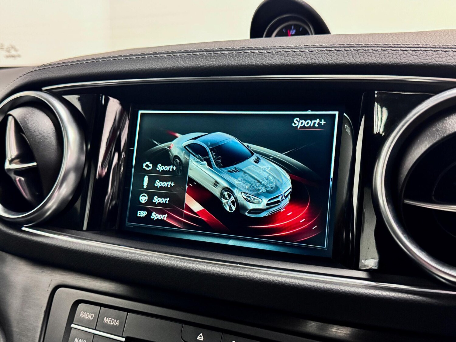 Used Mercedes-Benz SL 2019 for sale - 77575005: Photo 76