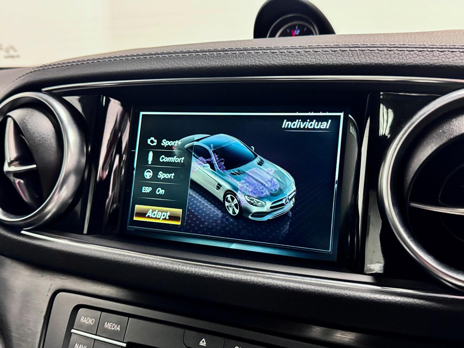 Used Mercedes-Benz SL 2019 for sale - 77575005: Photo 77