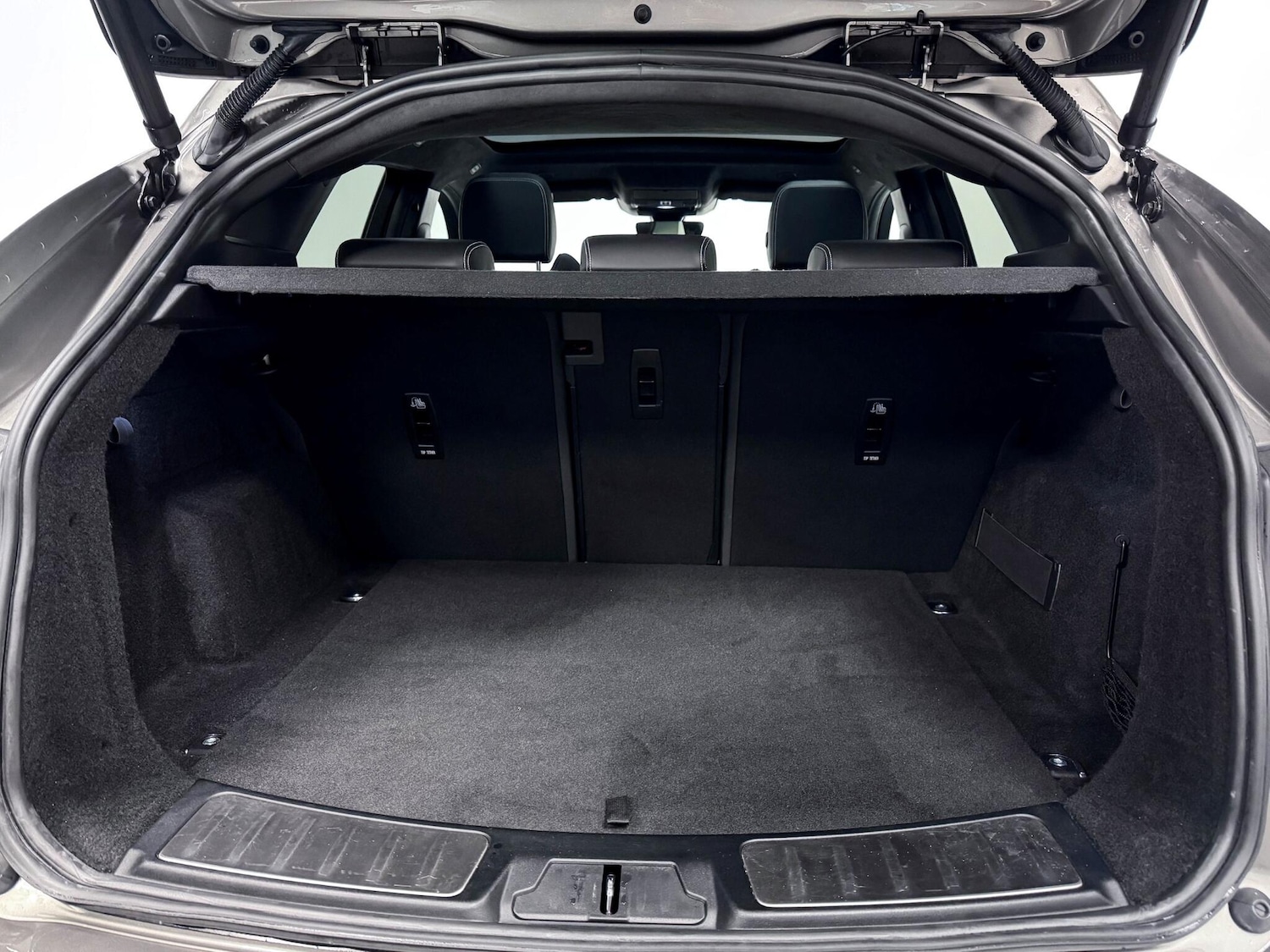 Used Jaguar E-Pace 2021 for sale - 76423235: Photo 12