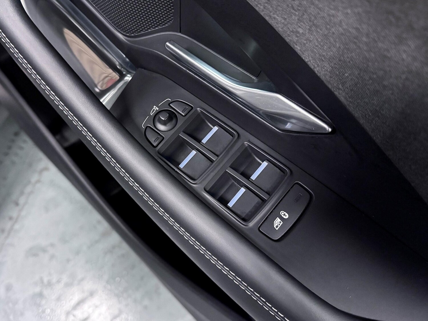 Used Jaguar E-Pace 2021 for sale - 76423235: Photo 17