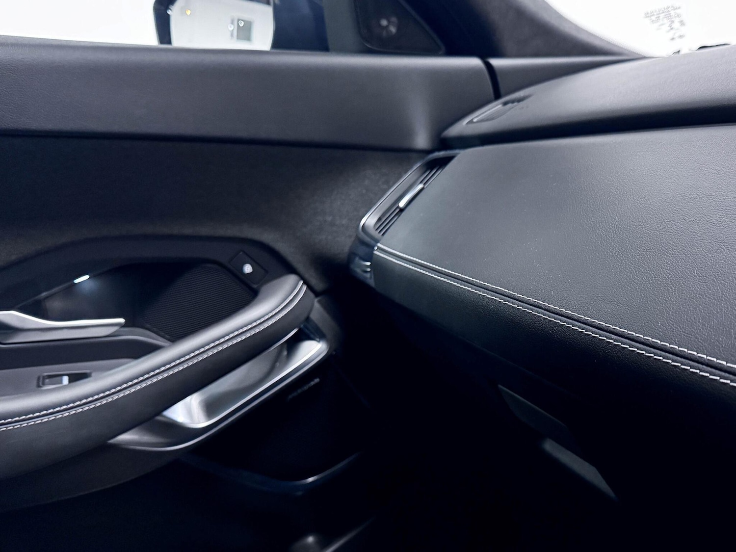 Used Jaguar E-Pace 2021 for sale - 76423235: Photo 29