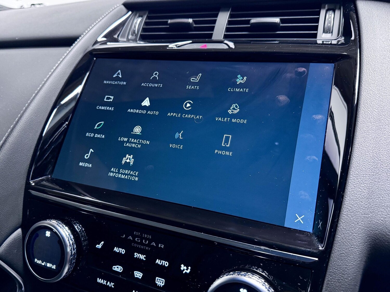 Used Jaguar E-Pace 2021 for sale - 76423235: Photo 40