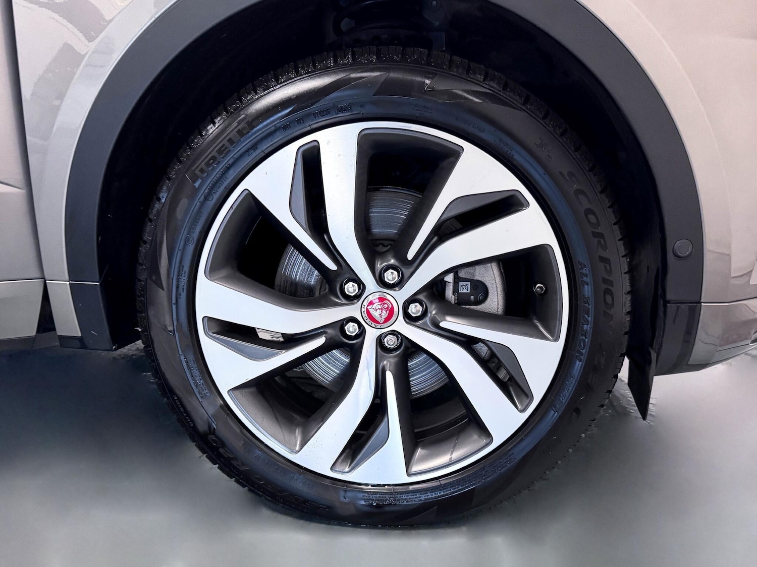 Used Jaguar E-Pace 2021 for sale - 76423235: Photo 54