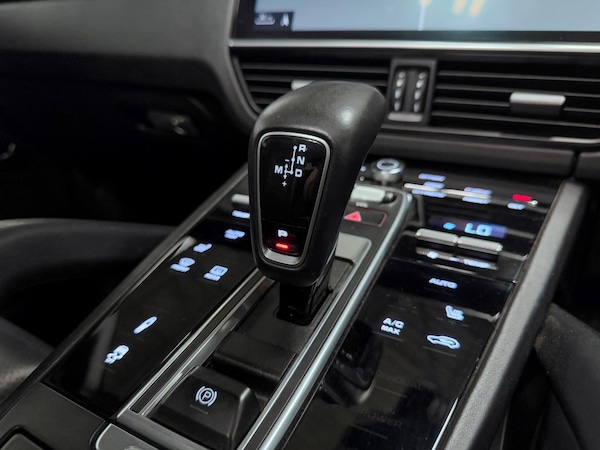 Used Porsche Cayenne 2018 for sale - 75153518: Photo 39