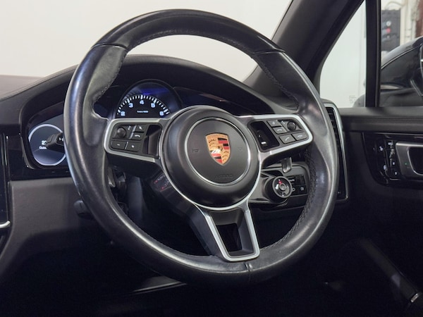 Used Porsche Cayenne 2018 for sale - 75153518: Photo 46