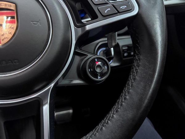 Used Porsche Cayenne 2018 for sale - 75153518: Photo 49