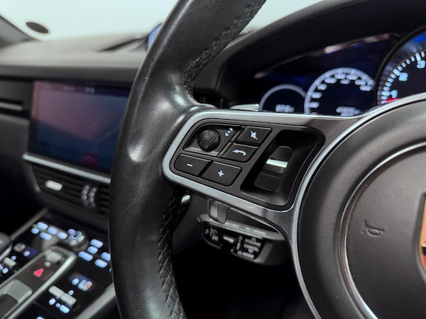 Used Porsche Cayenne 2018 for sale - 75153518: Photo 50