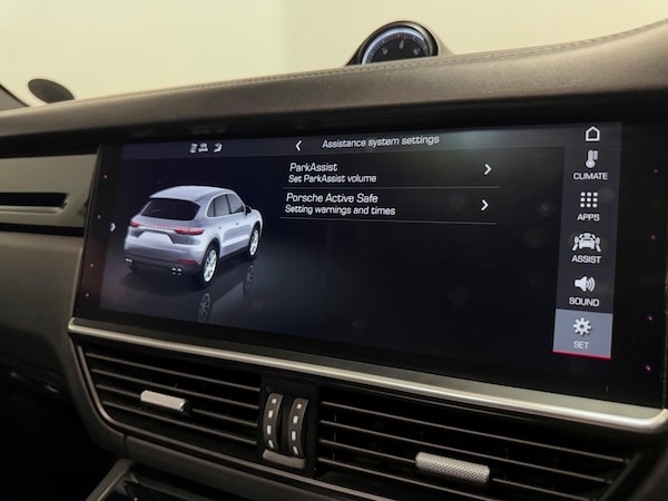Used Porsche Cayenne 2018 for sale - 75153518: Photo 68