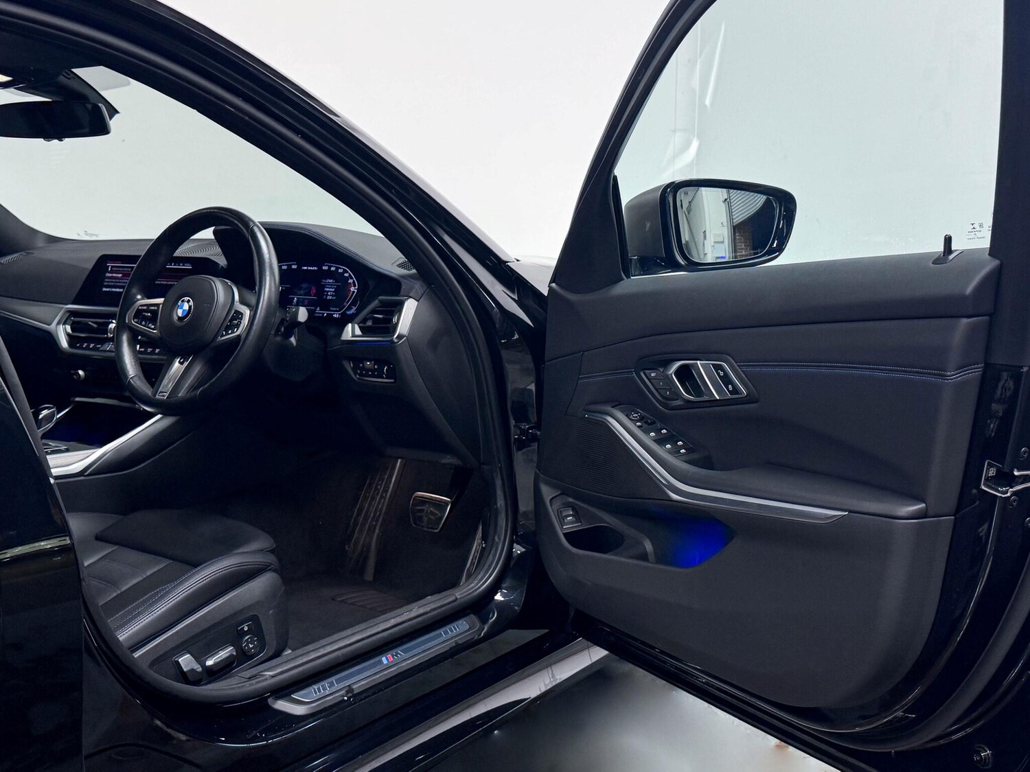 Used BMW 3 Series 2022 for sale - 77175222: Photo 14