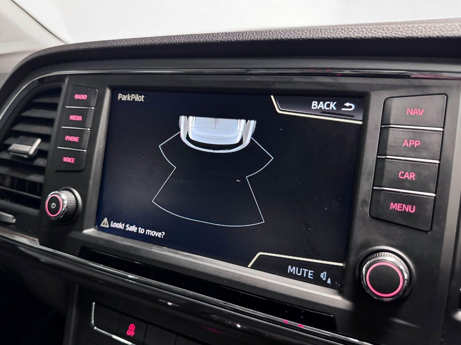 Used SEAT Ateca 2017 for sale - 75707877: Photo 36