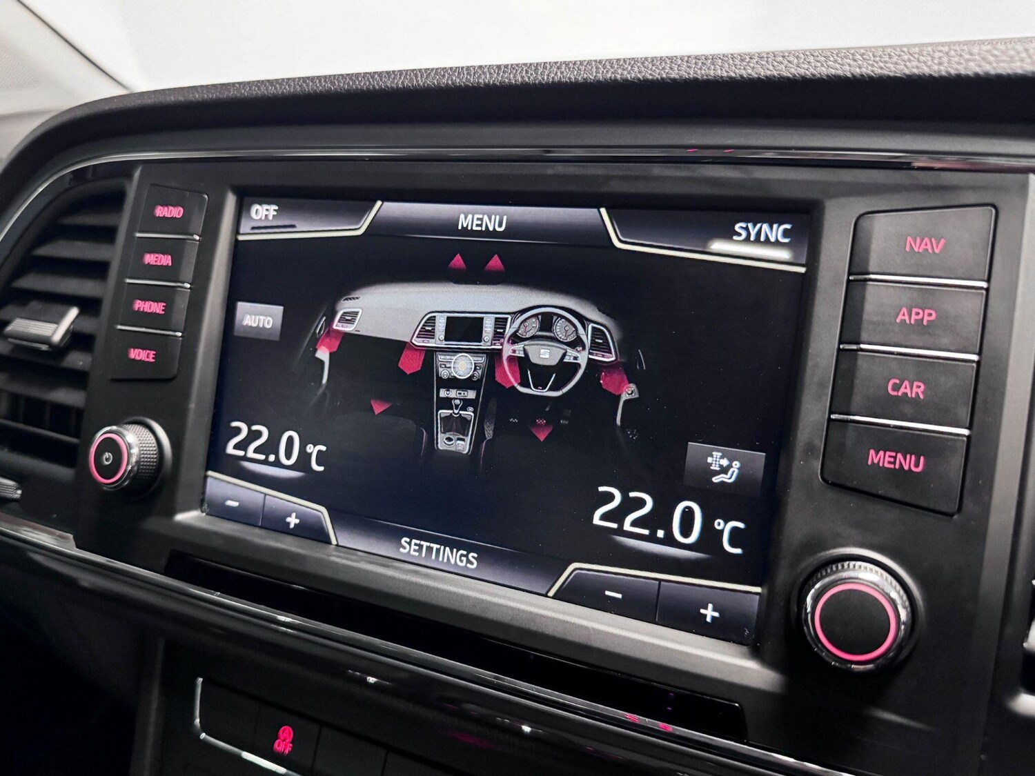 Used SEAT Ateca 2017 for sale - 75707877: Photo 43