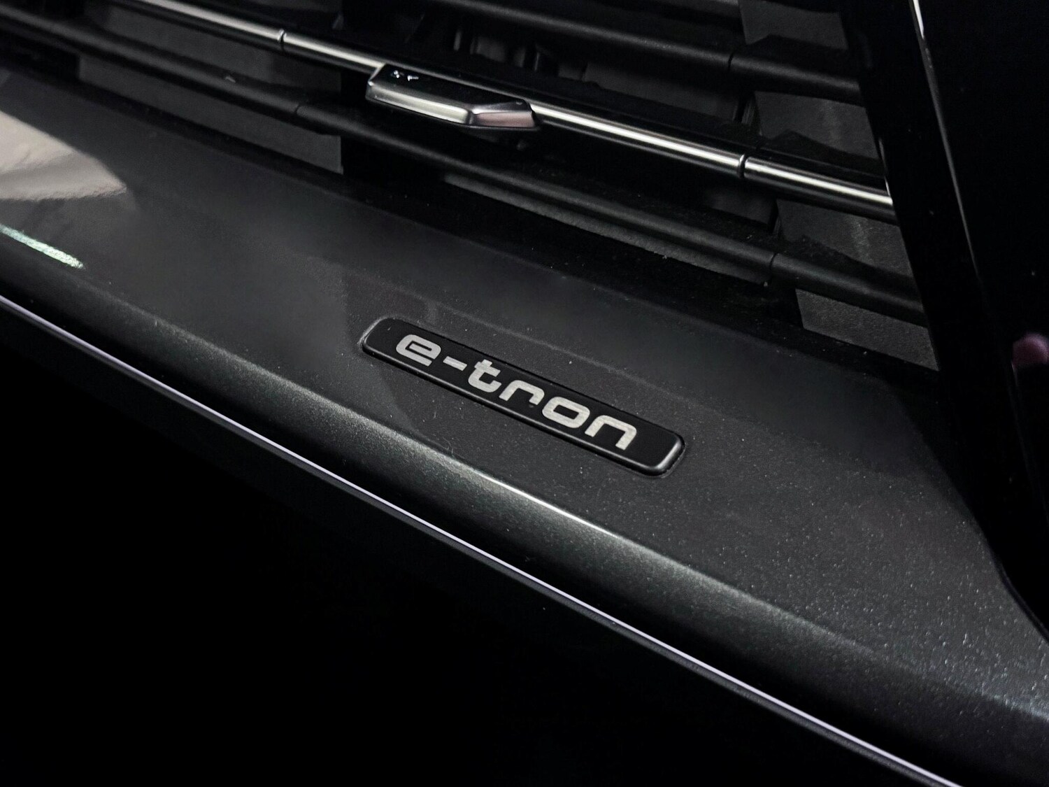 Used Audi Q4 e-tron 2023 for sale - 77190612: Photo 24