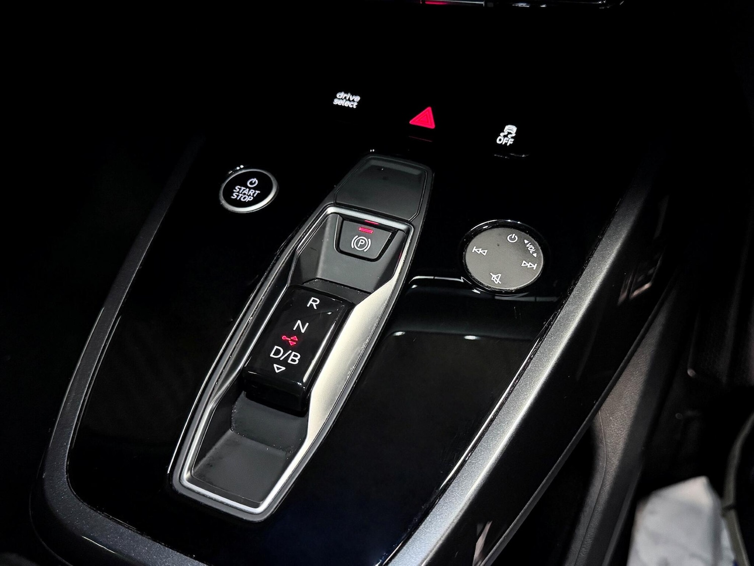 Used Audi Q4 e-tron 2023 for sale - 77190612: Photo 28