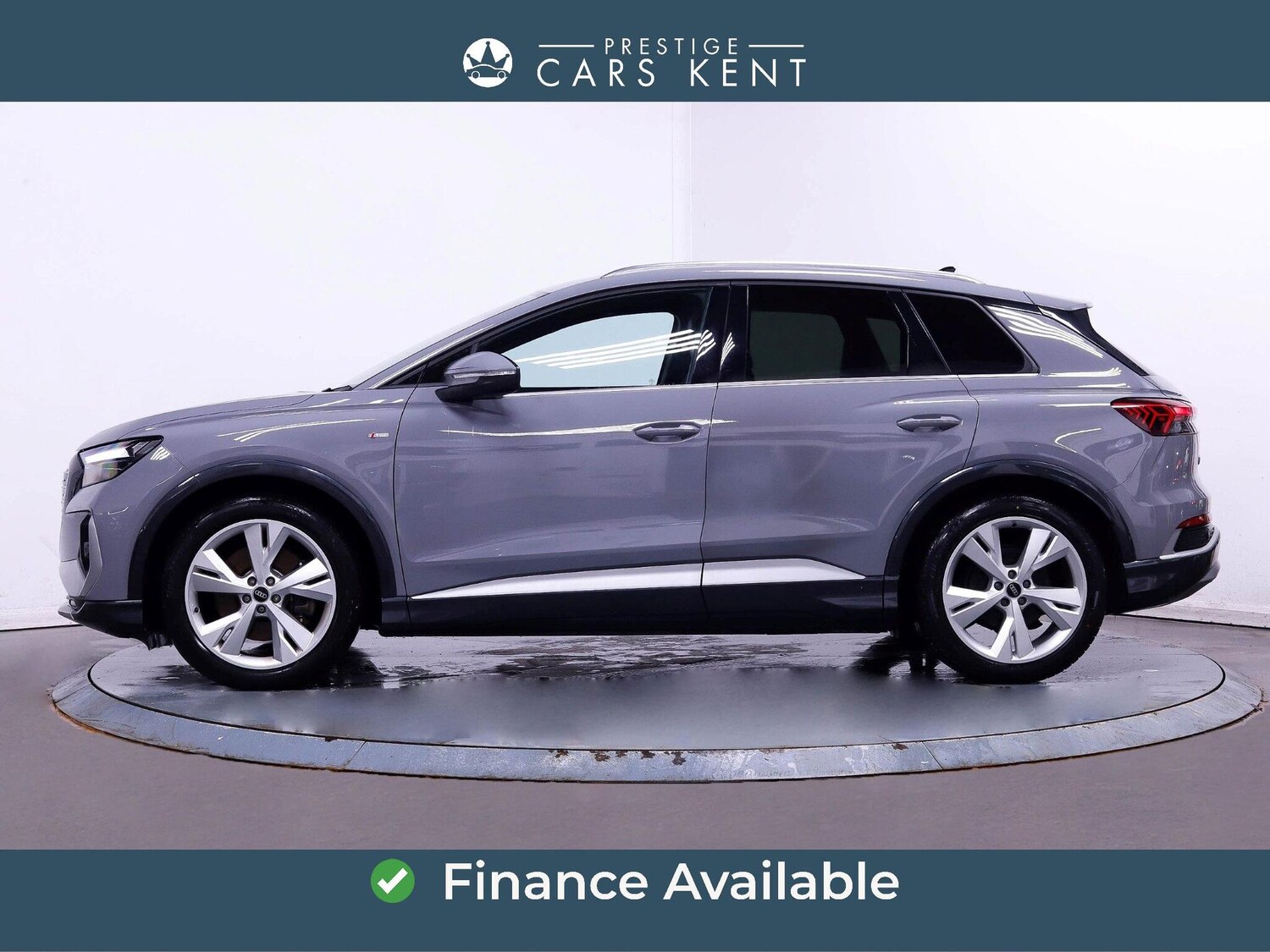 Used Audi Q4 e-tron 2023 for sale - 77190612: Photo 4