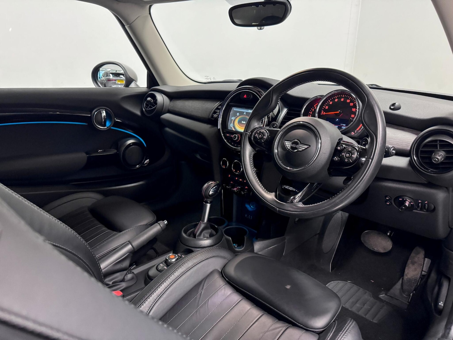 Used MINI Hatch 2018 for sale - 75741163: Photo 18
