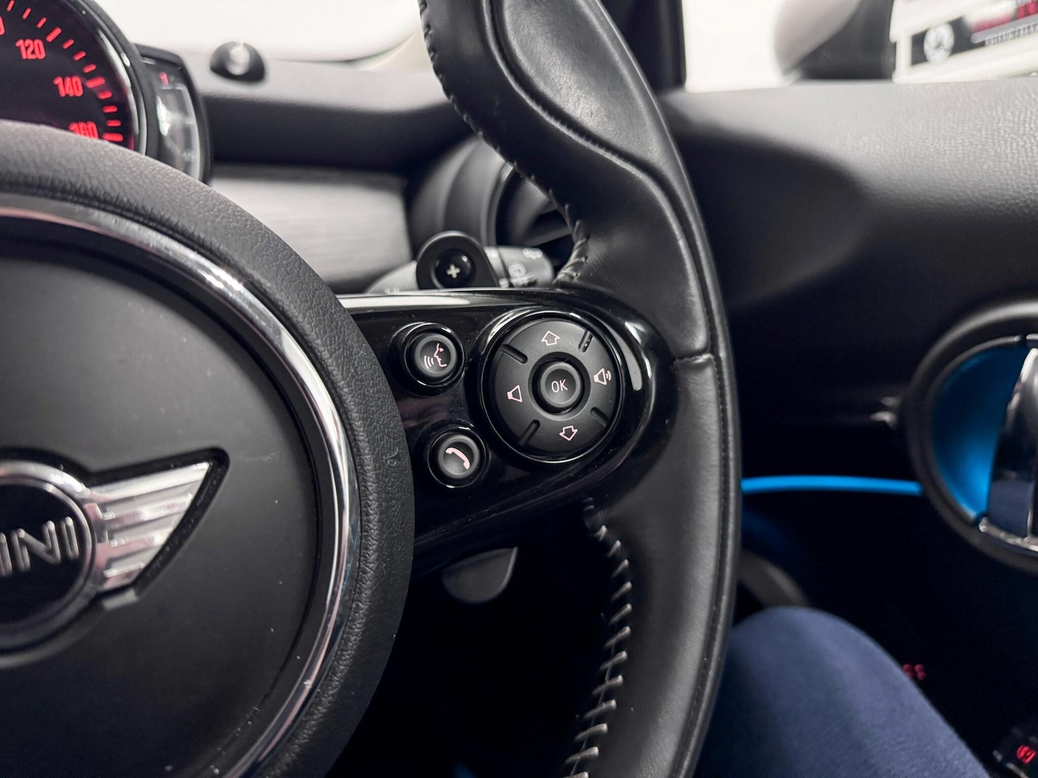 Used MINI Hatch 2018 for sale - 75741163: Photo 34