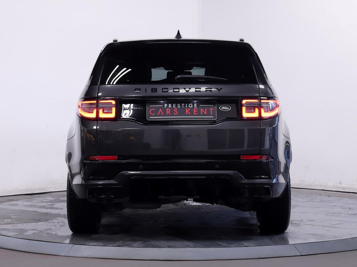 Used Land Rover Discovery Sport 2022 for sale - 76728308: Photo 11