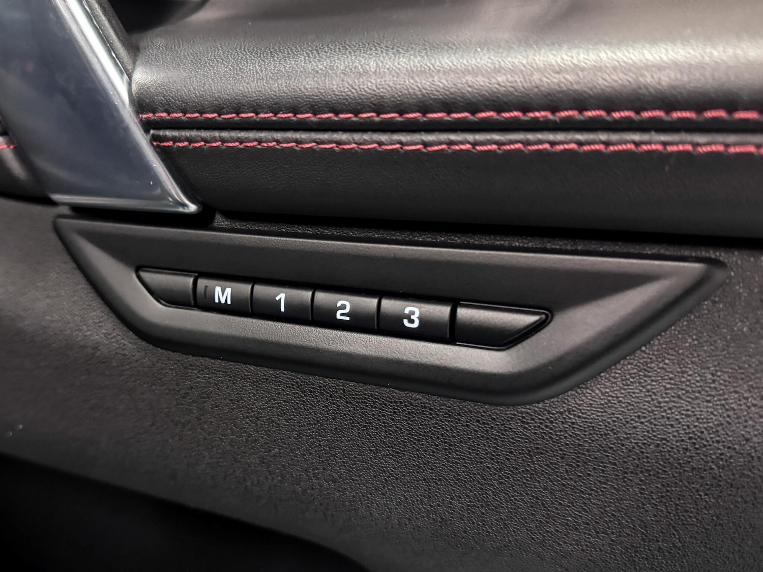 Used Land Rover Discovery Sport 2022 for sale - 76728308: Photo 18