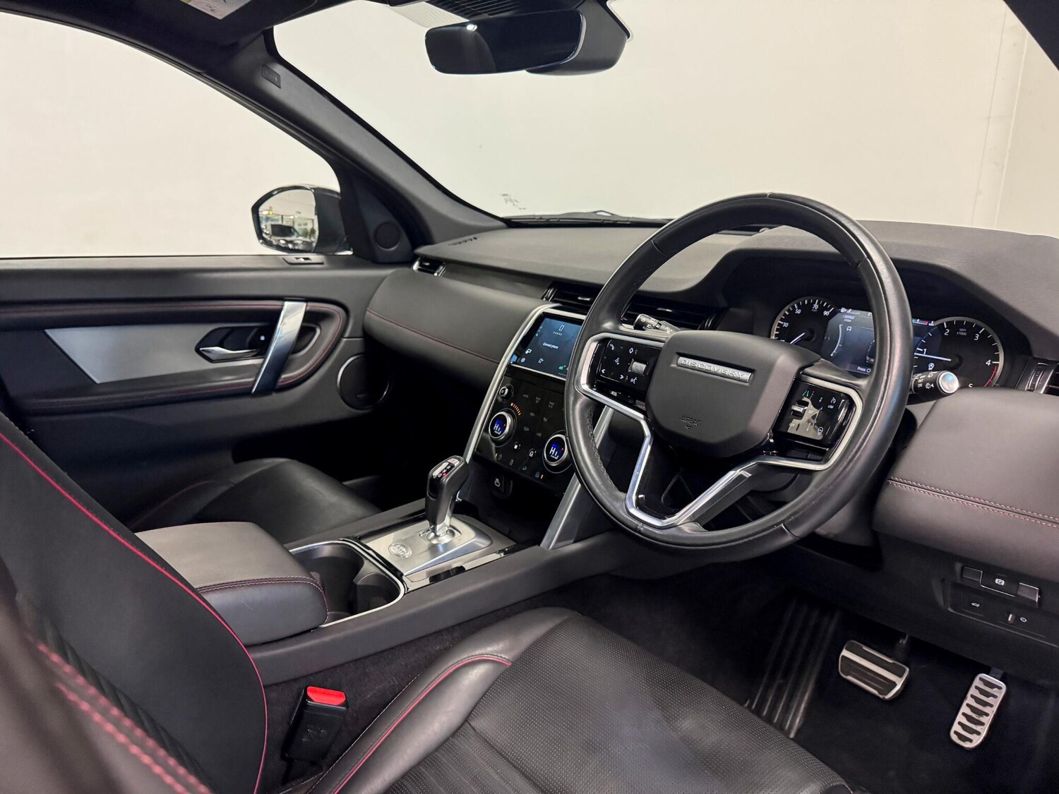 Used Land Rover Discovery Sport 2022 for sale - 76728308: Photo 21