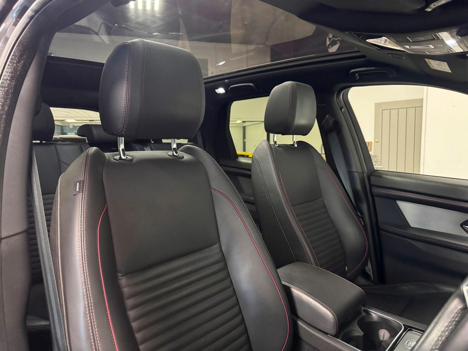 Used Land Rover Discovery Sport 2022 for sale - 76728308: Photo 23