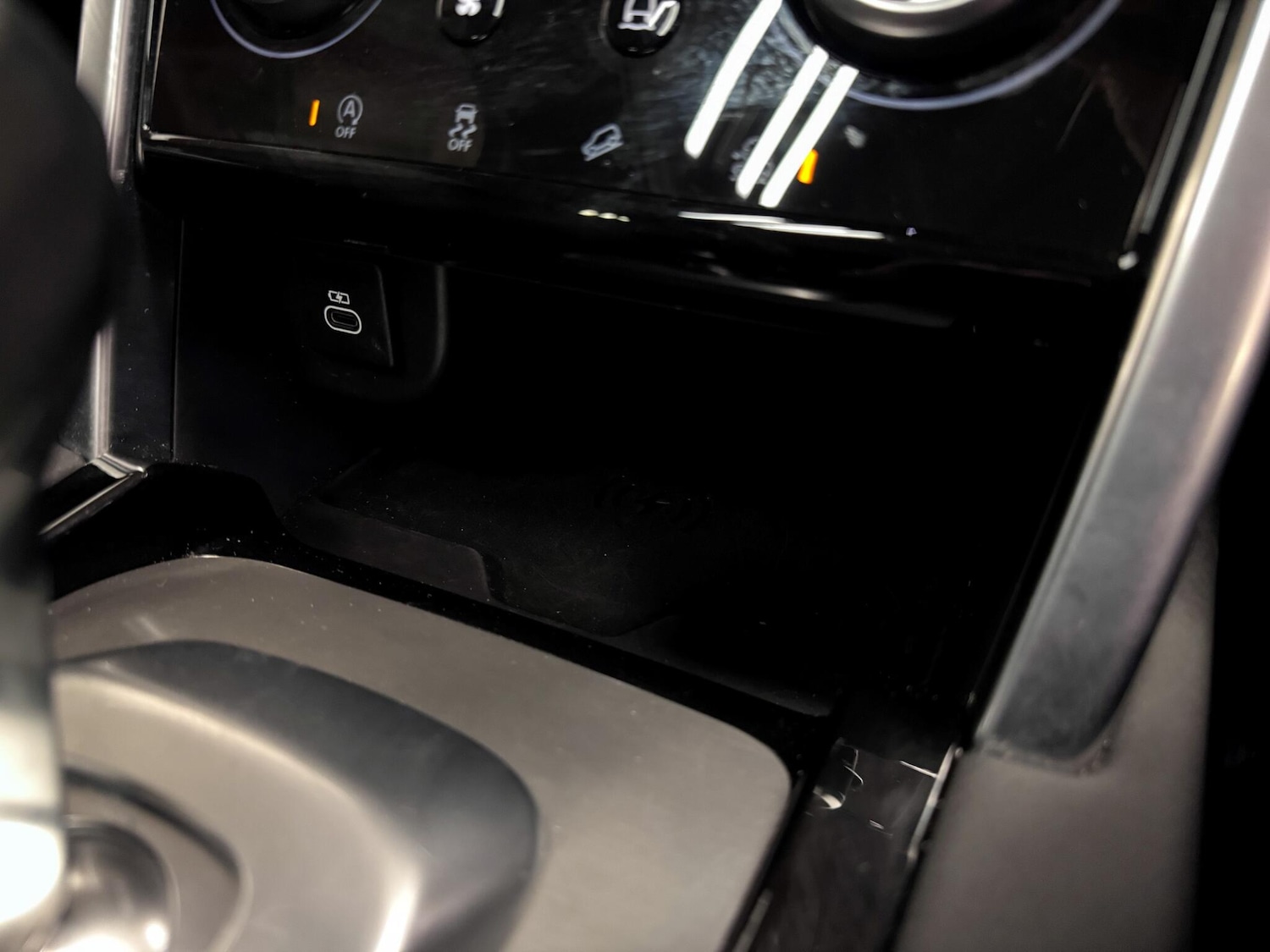 Used Land Rover Discovery Sport 2022 for sale - 76728308: Photo 32