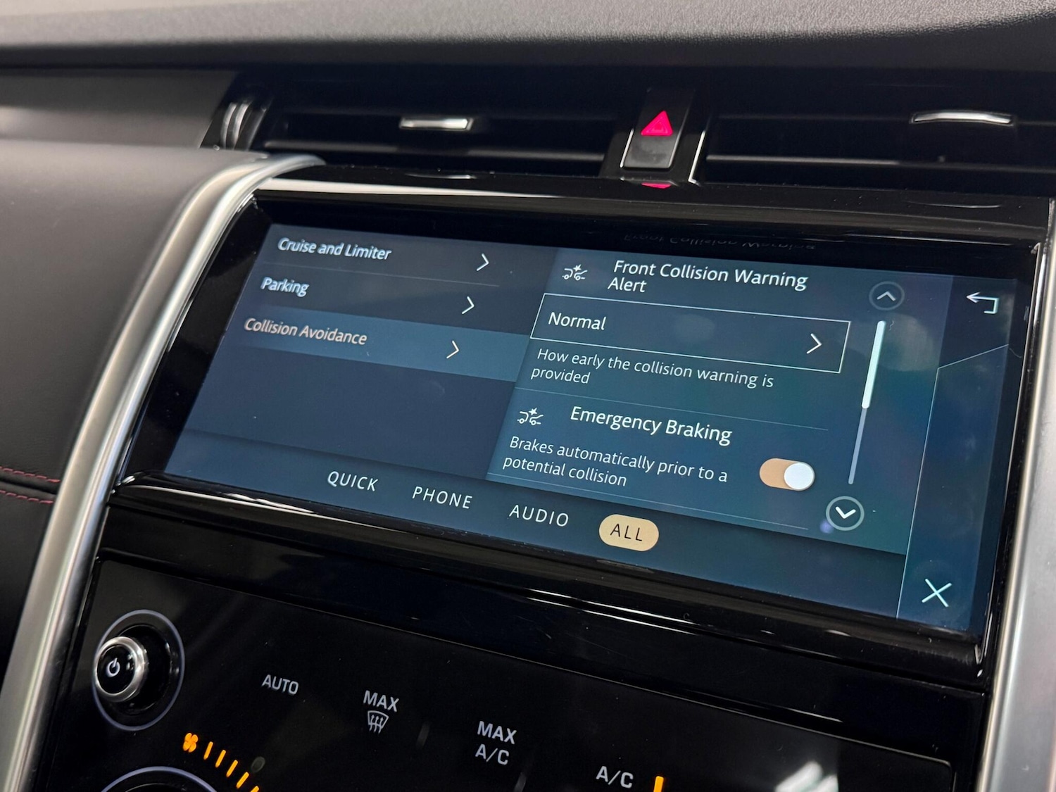 Used Land Rover Discovery Sport 2022 for sale - 76728308: Photo 49