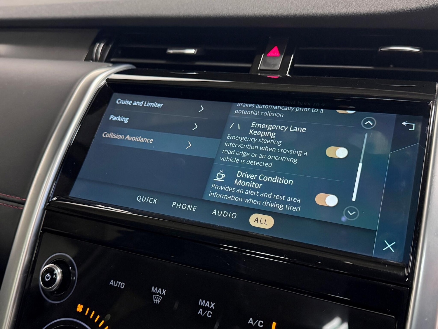 Used Land Rover Discovery Sport 2022 for sale - 76728308: Photo 50