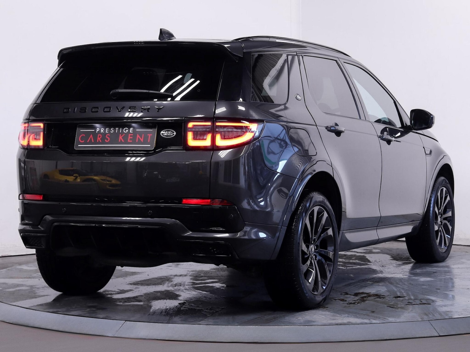 Used Land Rover Discovery Sport 2022 for sale - 76728308: Photo 9