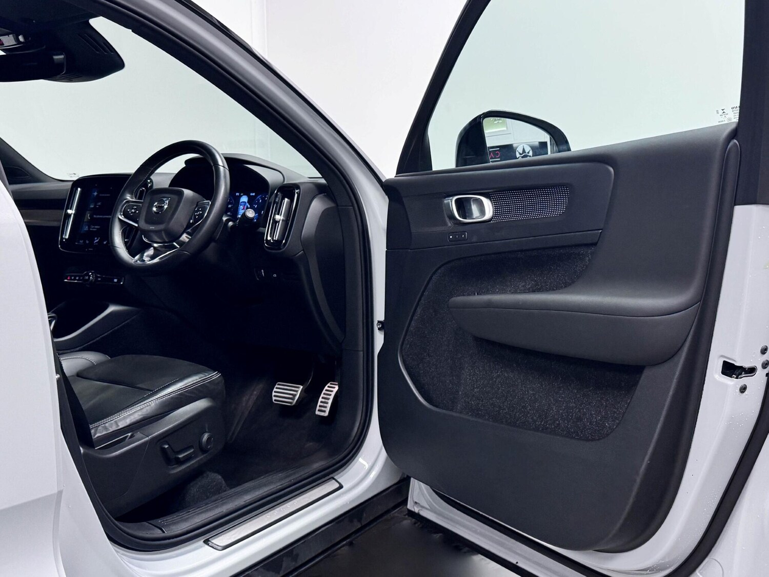 Used Volvo XC40 2020 for sale - 77646190: Photo 14