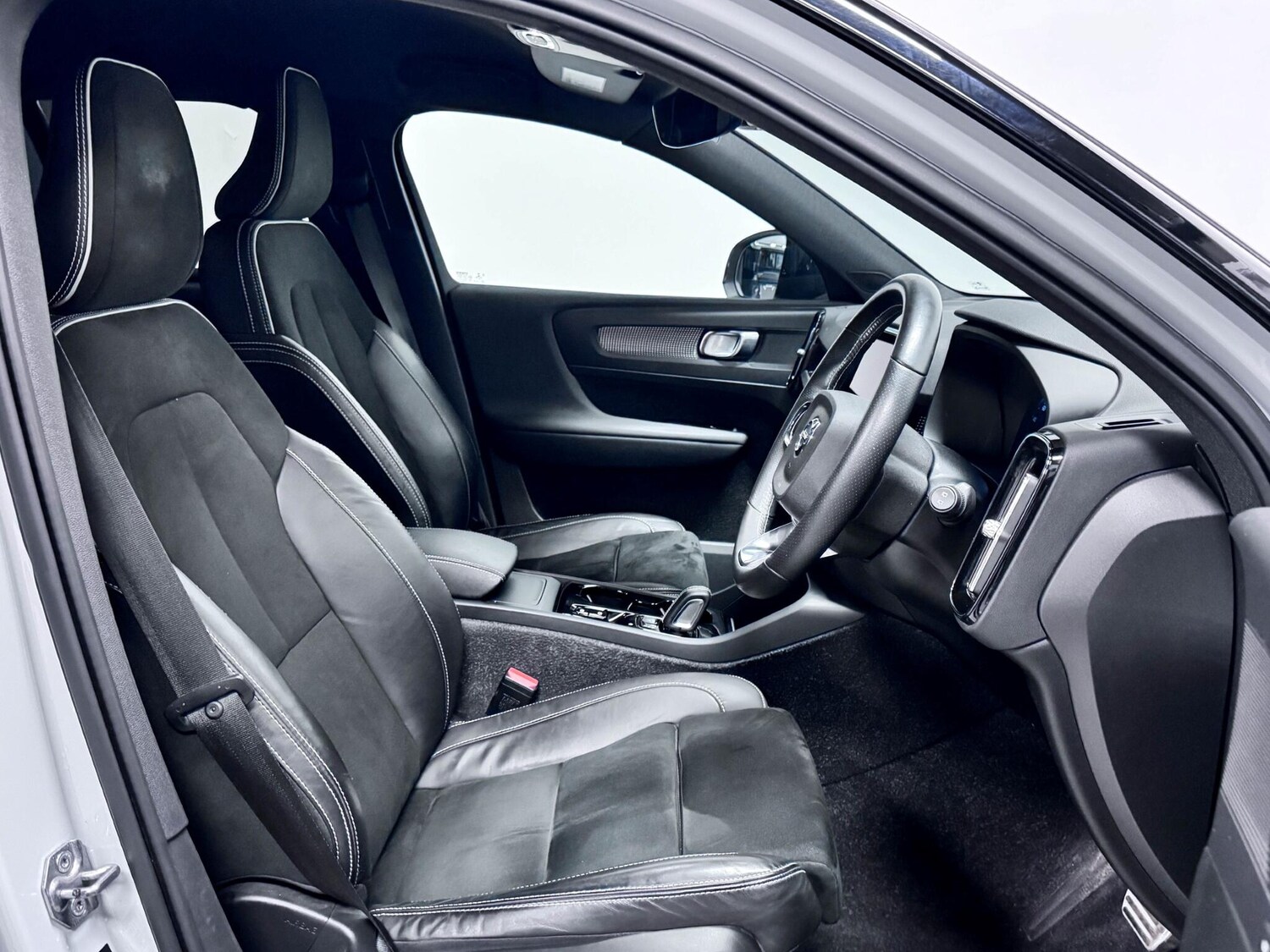 Used Volvo XC40 2020 for sale - 77646190: Photo 21