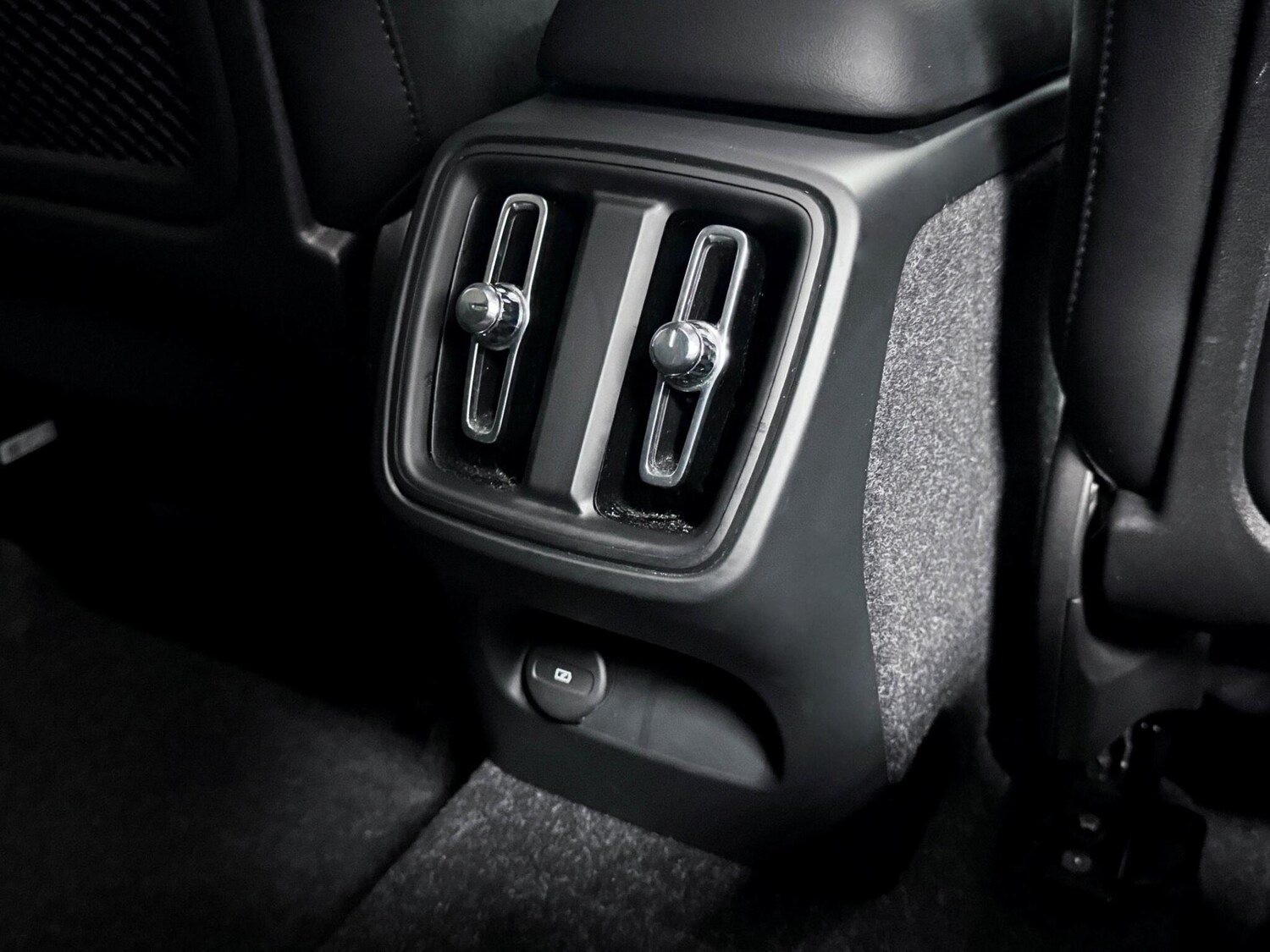 Used Volvo XC40 2020 for sale - 77646190: Photo 26