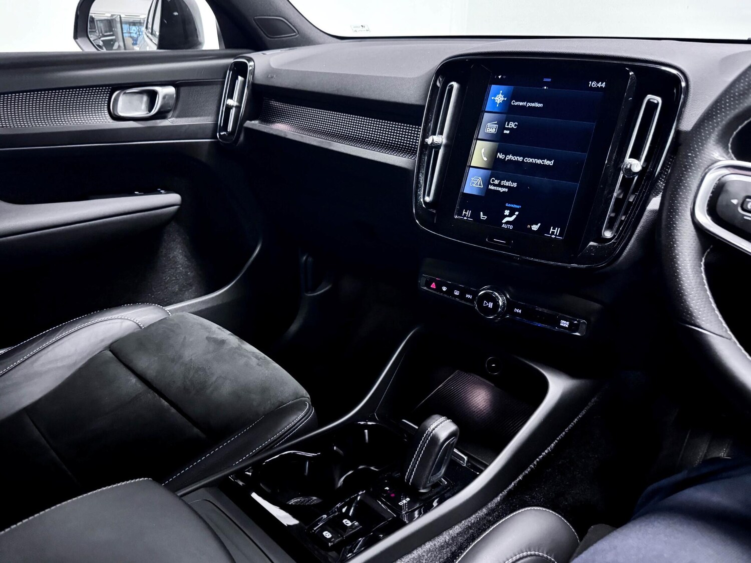 Used Volvo XC40 2020 for sale - 77646190: Photo 27