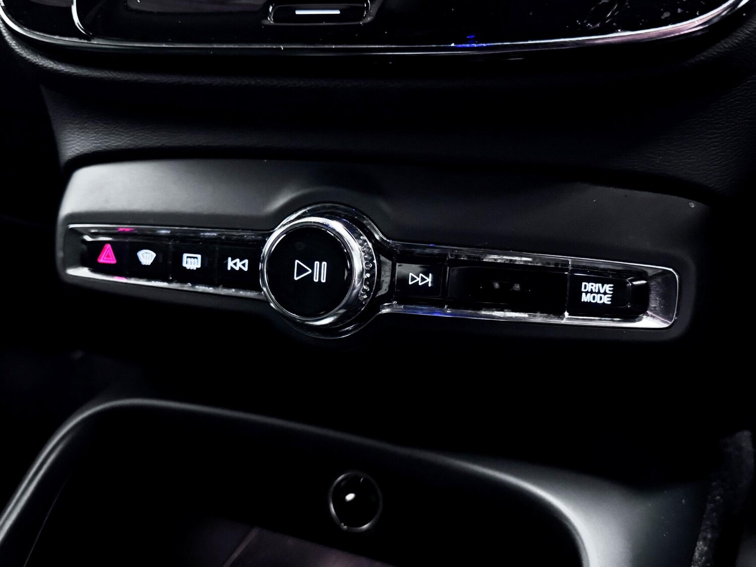 Used Volvo XC40 2020 for sale - 77646190: Photo 31