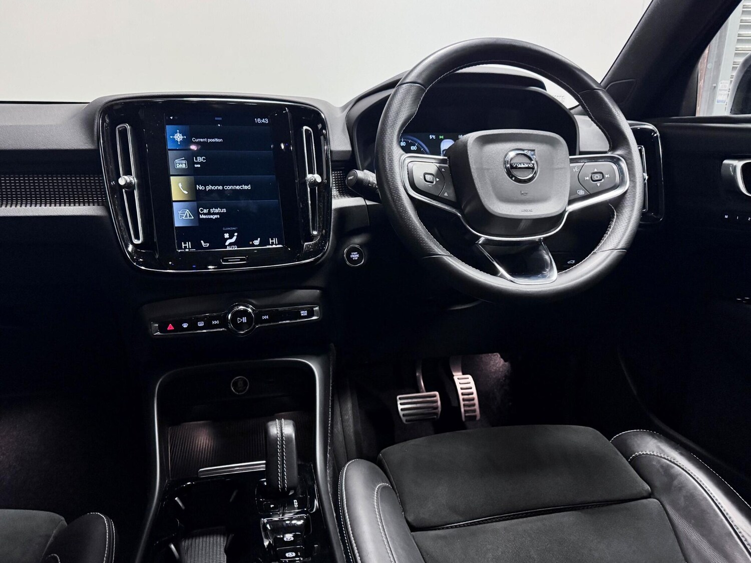 Used Volvo XC40 2020 for sale - 77646190: Photo 32