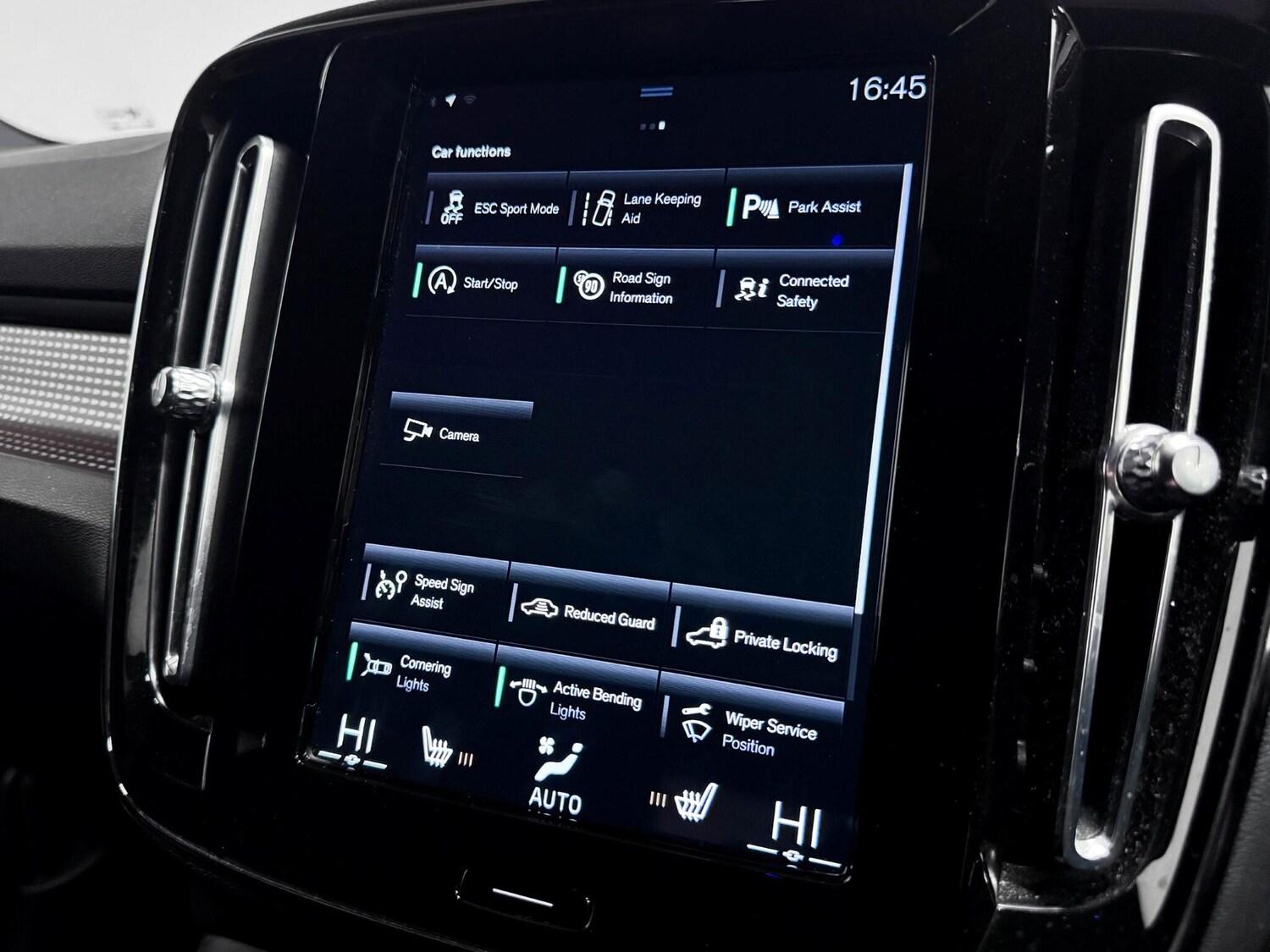 Used Volvo XC40 2020 for sale - 77646190: Photo 45