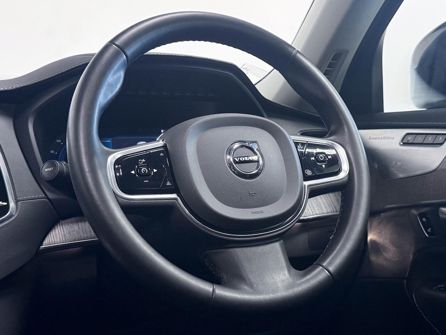 Used Volvo XC90 2022 for sale - 76823593: Photo 37