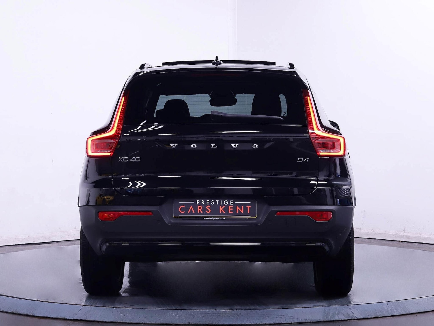 Used Volvo XC40 2023 for sale - 76584464: Photo 11