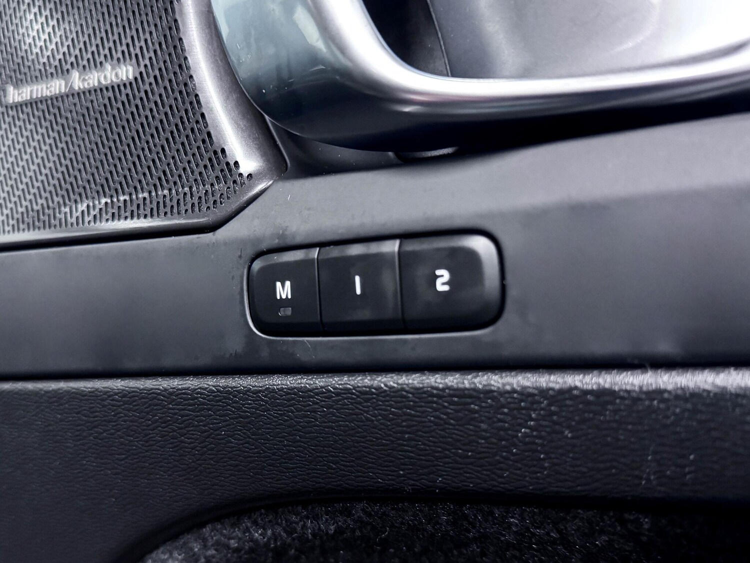 Used Volvo XC40 2023 for sale - 76584464: Photo 17