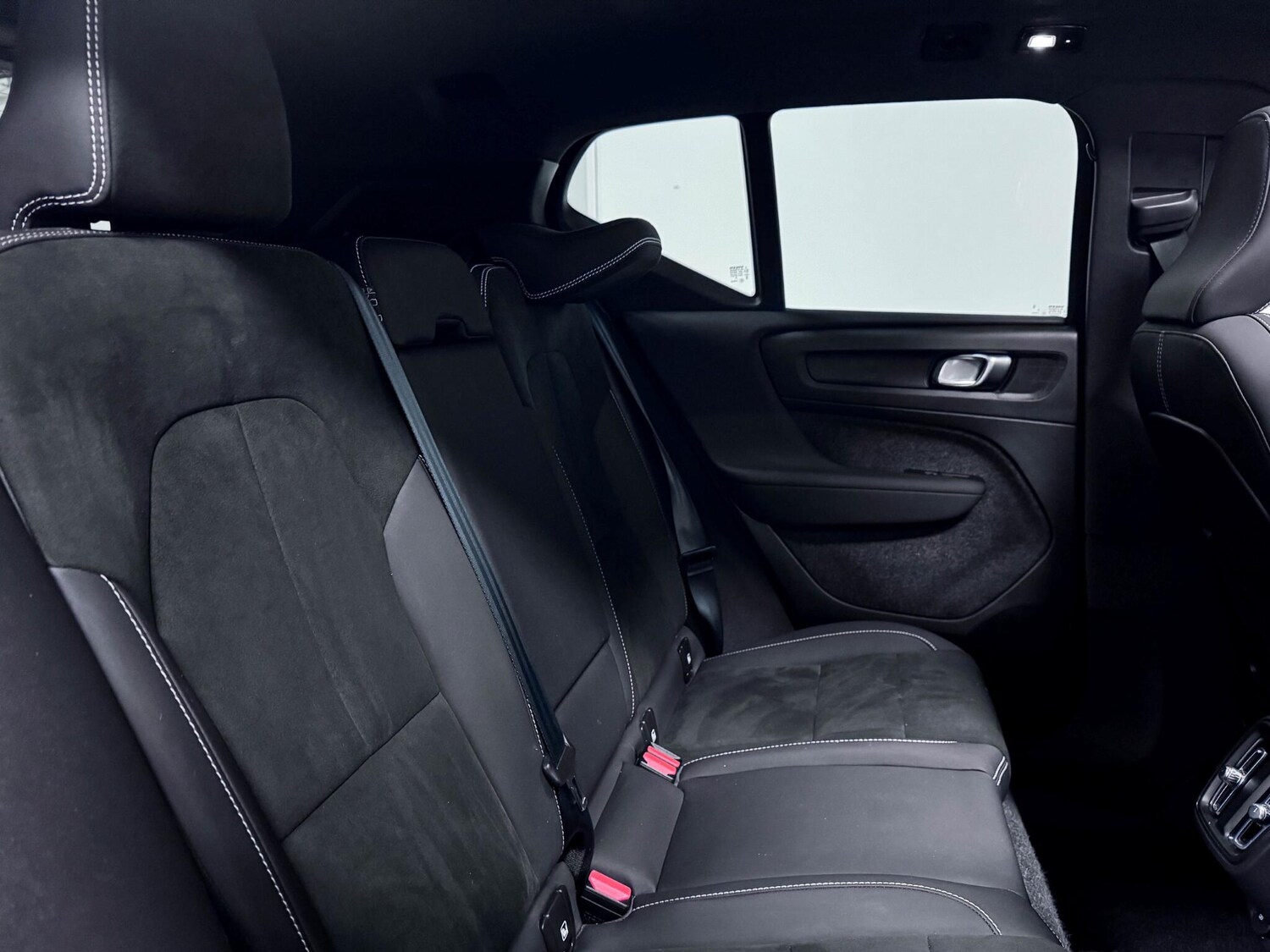 Used Volvo XC40 2023 for sale - 76584464: Photo 26