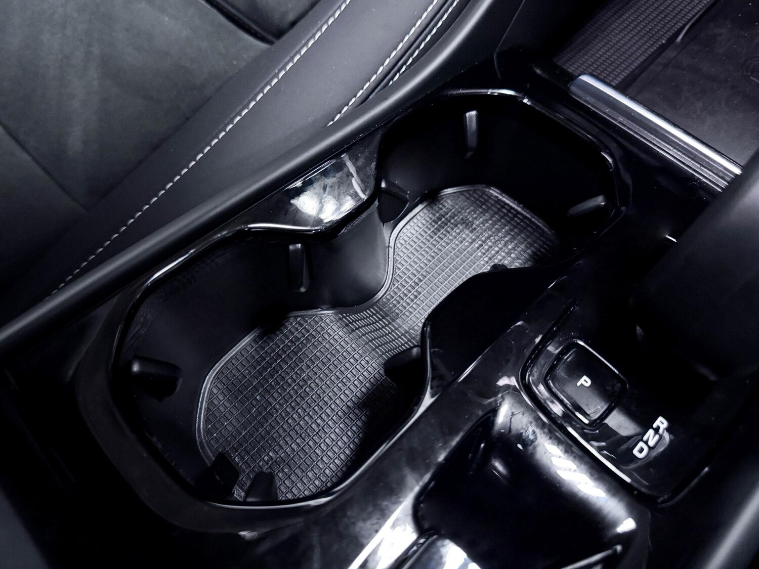 Used Volvo XC40 2023 for sale - 76584464: Photo 31