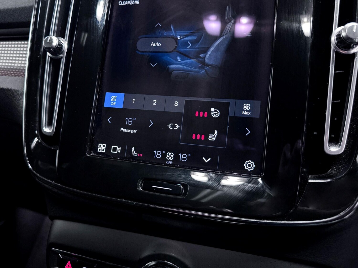 Used Volvo XC40 2023 for sale - 76584464: Photo 34