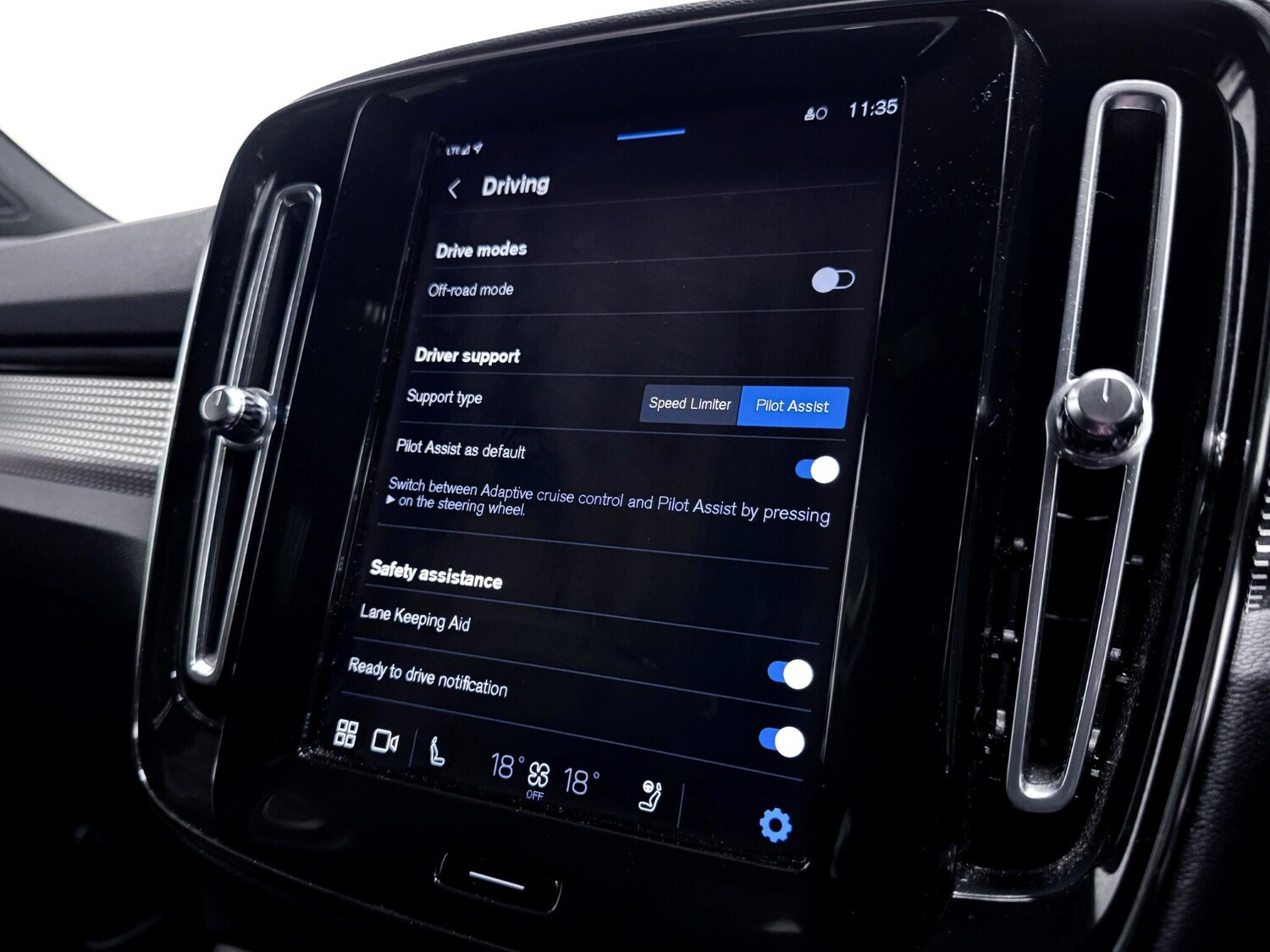 Used Volvo XC40 2023 for sale - 76584464: Photo 52