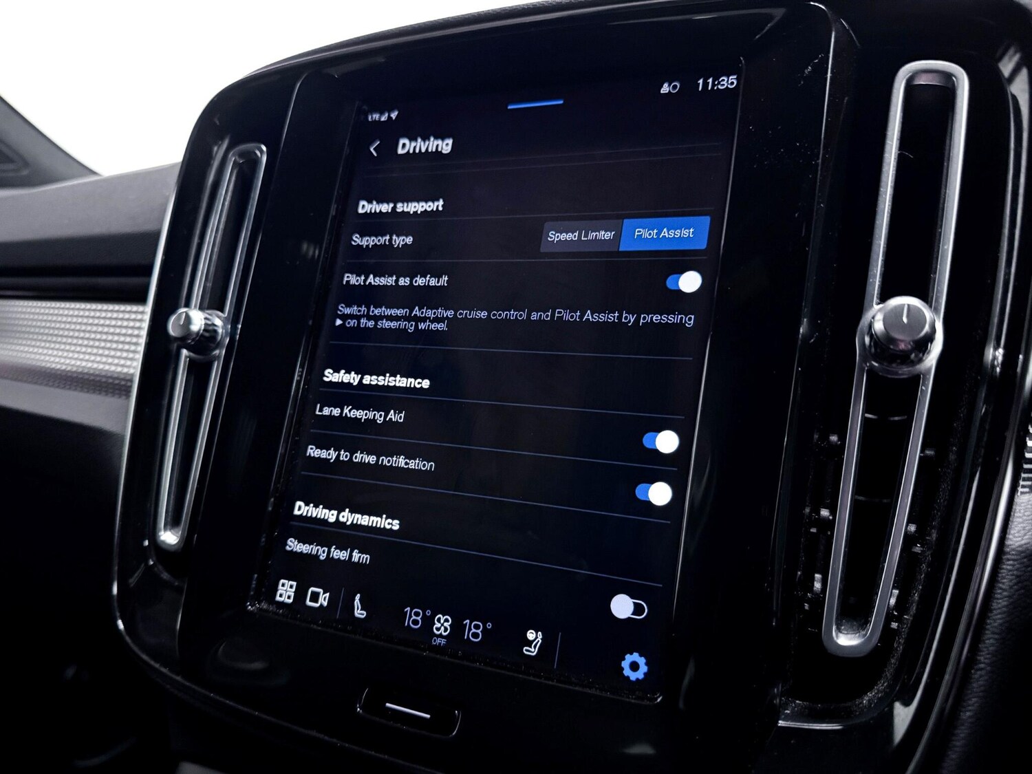 Used Volvo XC40 2023 for sale - 76584464: Photo 53