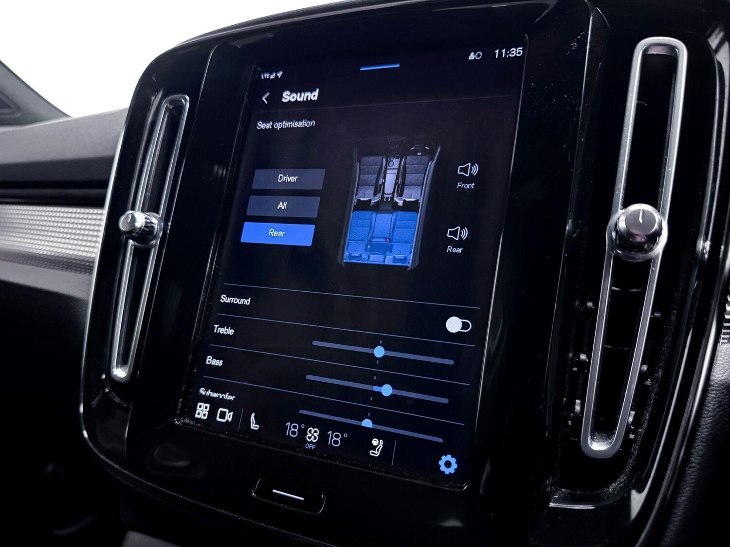 Used Volvo XC40 2023 for sale - 76584464: Photo 54