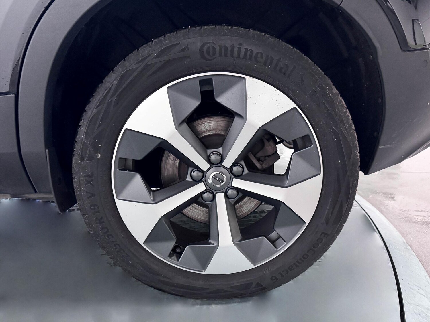 Used Volvo XC40 2023 for sale - 76584464: Photo 57