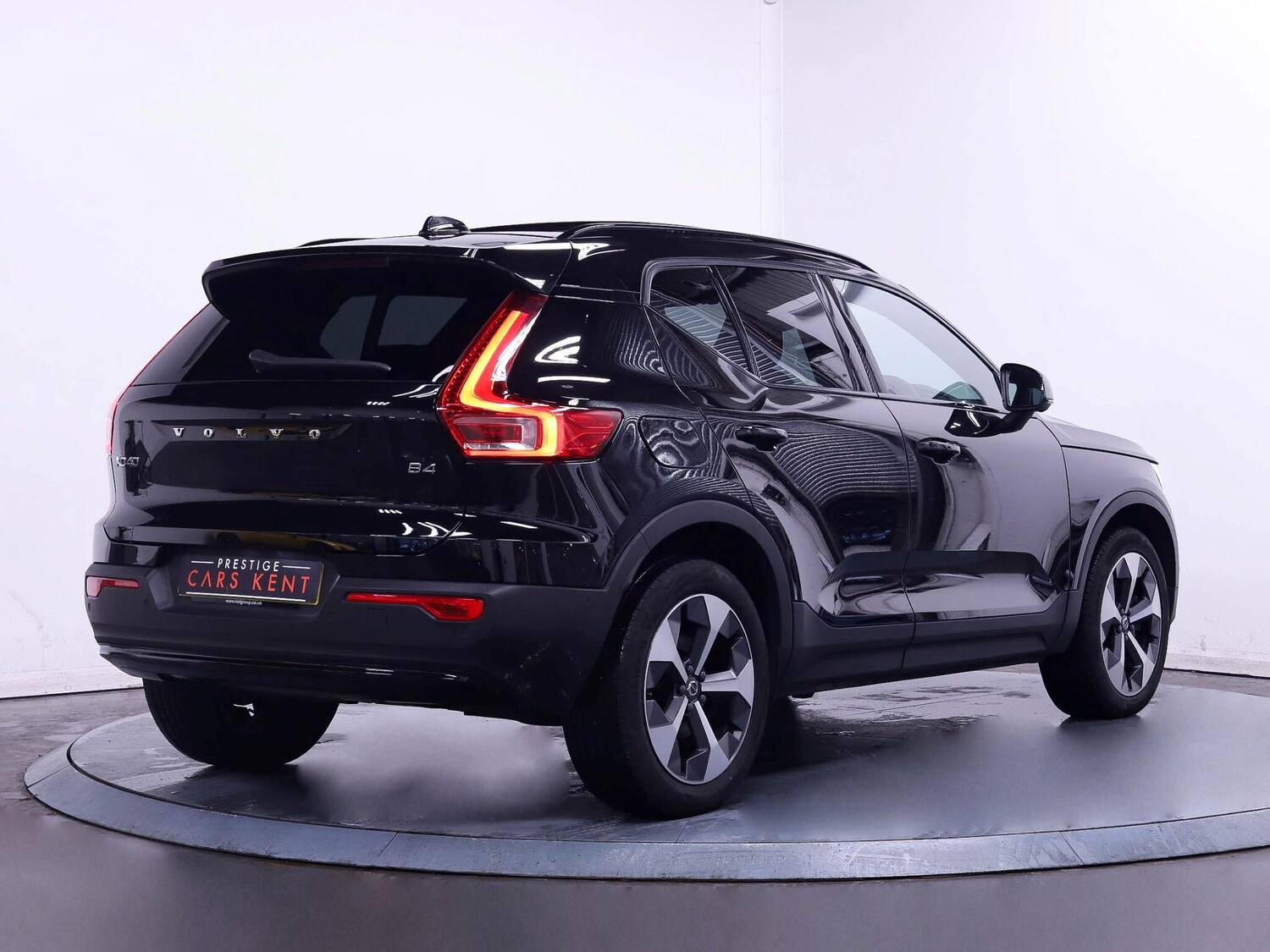 Used Volvo XC40 2023 for sale - 76584464: Photo 9