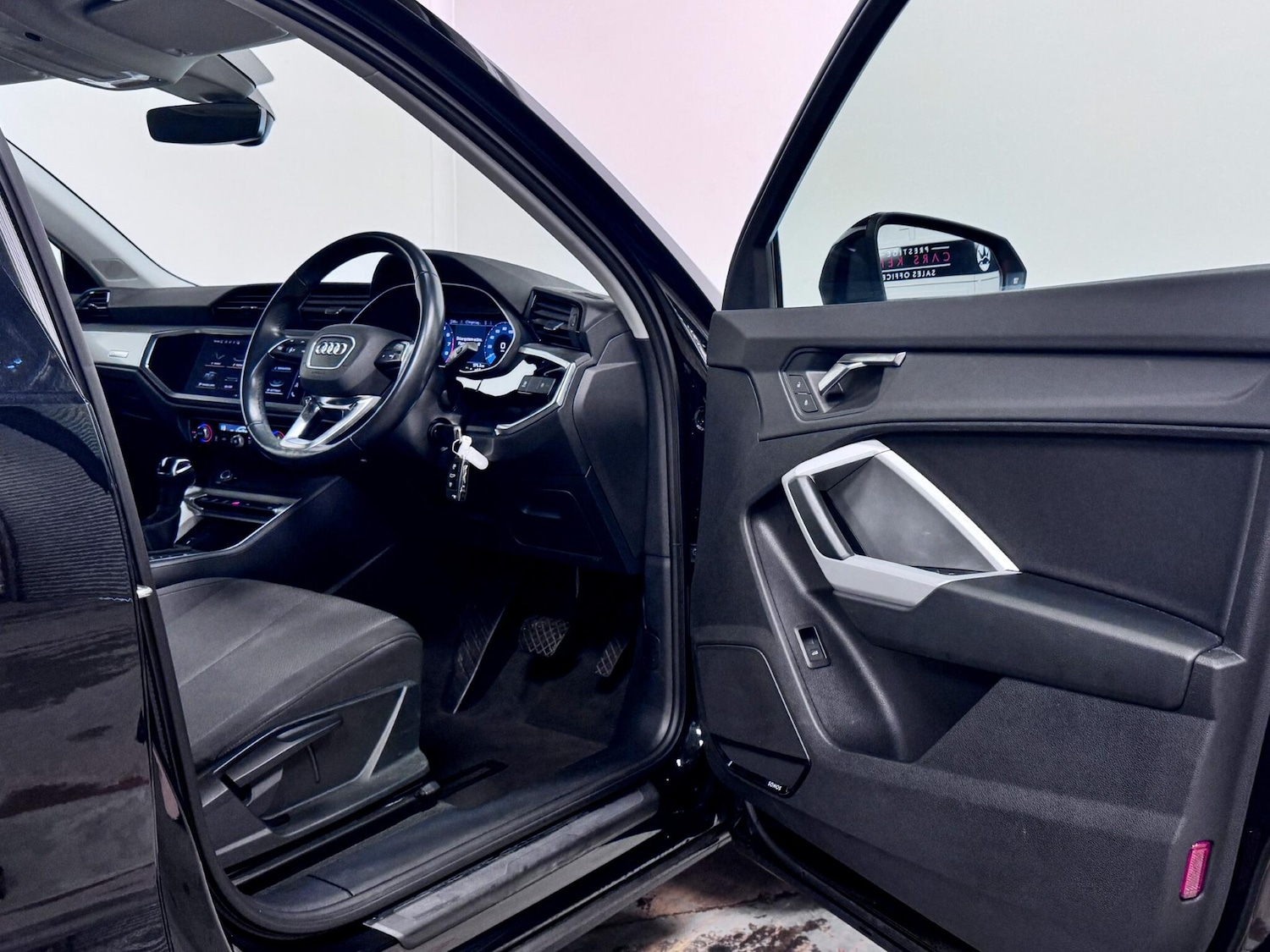 Used Audi Q3 2022 for sale - 77646236: Photo 14